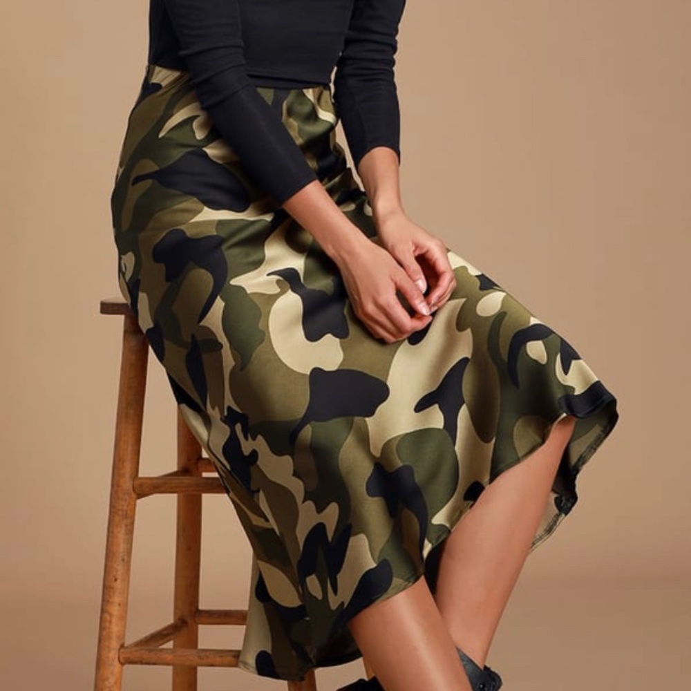 Lulus Love Actually Green Camo Satin Midi Skirt Sm